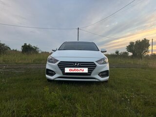2019 Hyundai Solaris II, белый, 1390000 рублей, вид 2