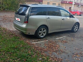 2008 Mitsubishi Grandis I, серебристый, 630000 рублей, вид 3