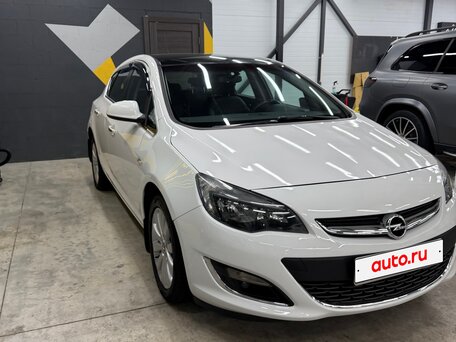 2013 Opel Astra J Рестайлинг, белый, 890000 рублей, вид 2