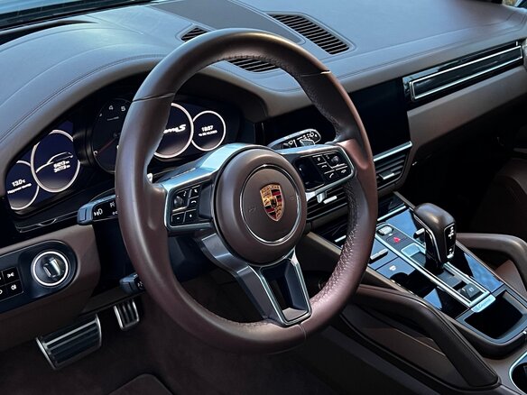 2018 Porsche Cayenne S III, серый, 7900000 рублей - вид 7