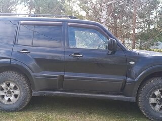 2003 Mitsubishi Montero III, чёрный, 650000 рублей, вид 3