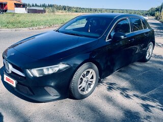 2019 Mercedes-Benz A-Класс 200 IV (W177), чёрный, 1900000 рублей, вид 2