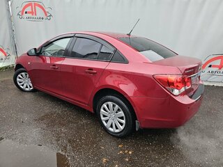 2011 Chevrolet Cruze I, красный, 459000 рублей, вид 3