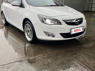 2011 Opel Astra J, белый, 850000 рублей, вид 2