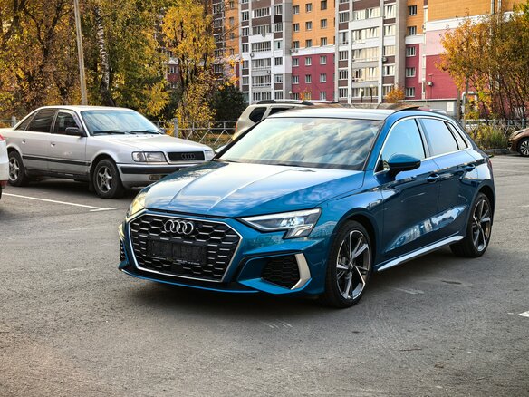 2022 Audi A3 Sportback 35 TFSI IV (8Y), синий, 2650000 рублей - вид 20