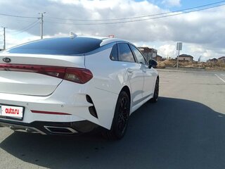 2021 Kia K5 III, белый, 2310000 рублей, вид 5