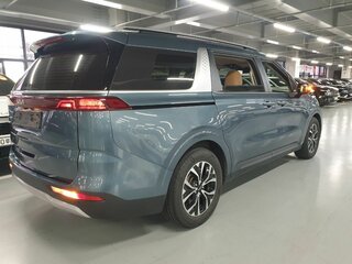 2022 Kia Carnival IV, зелёный, 3800000 рублей, вид 3