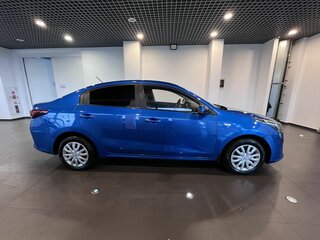 2021 Kia Rio IV Рестайлинг, синий, 1230000 рублей, вид 2
