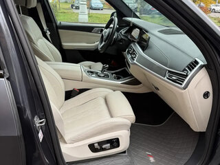 2021 BMW X7 30d I (G07), серый, 8490000 рублей, вид 4