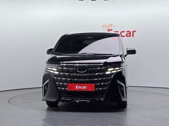 2024 Toyota Alphard IV, чёрный, 9770000 рублей - вид 1