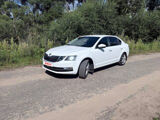 2020 Skoda Octavia III (A7) Рестайлинг, белый, 1850000 рублей, вид 1