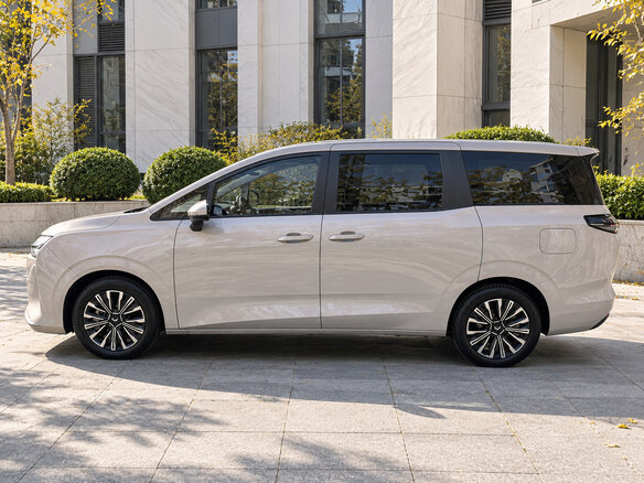 2025 Wuling Starlight 730, бежевый, 1967000 рублей - вид 8