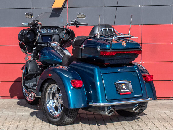 2019 Harley-Davidson Tri Glide, синий, 2774696 рублей - вид 4