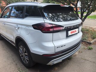 2023 Geely Atlas Pro, белый, 2000000 рублей, вид 4
