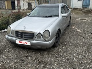 1998 Mercedes-Benz E-Класс 240 II (W210, S210), серый, 310000 рублей, вид 1