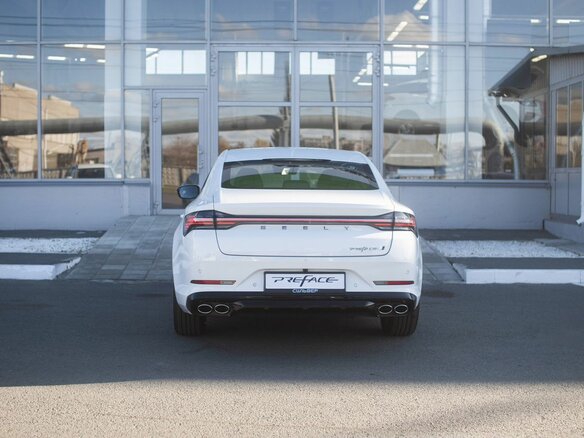 2026 Geely Preface I, белый, 3296990 рублей - вид 4