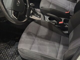 2018 Hyundai Solaris II, белый, 725000 рублей, вид 4