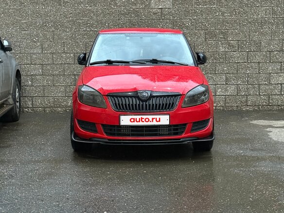 2013 Skoda Fabia II Рестайлинг, красный, 660000 рублей - вид 6