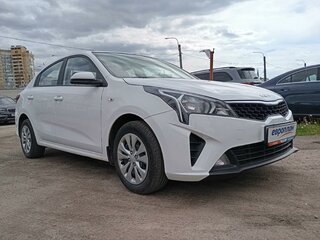 2021 Kia Rio IV Рестайлинг, белый, 1581000 рублей, вид 2