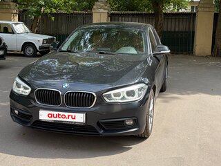 2018 BMW 1 серии 118i II (F20/F21) Рестайлинг 2, чёрный, 1700000 рублей, вид 2