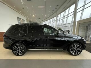 2026 BMW X7 40d I (G07) Рестайлинг, чёрный, 18990000 рублей, вид 4