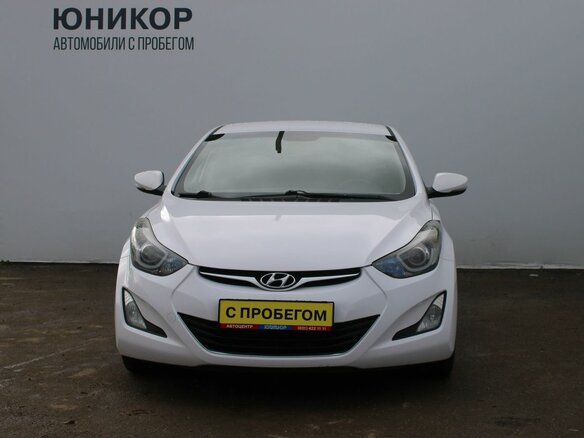 2014 Hyundai Elantra V (MD) Рестайлинг, белый - вид 2