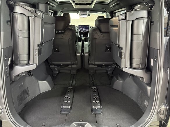 2023 Toyota Alphard IV, чёрный - вид 26