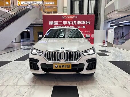 2022 BMW X6 30i III (G06), белый, 6431000 рублей, вид 2