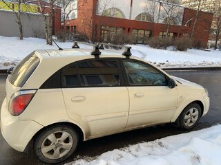 2010 Kia Rio II Рестайлинг, белый, 350000 рублей, вид 2