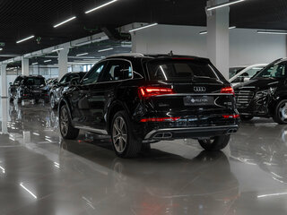 2023 Audi Q5 L 45 TFSI II (FY) Рестайлинг, чёрный, 4850000 рублей, вид 5