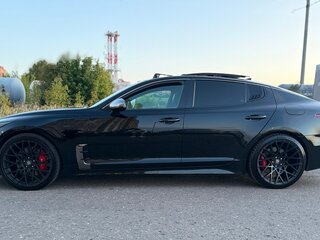 2018 Kia Stinger I, чёрный, 2999990 рублей, вид 5