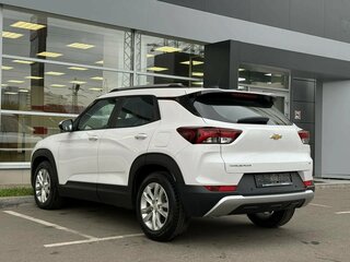 2021 Chevrolet TrailBlazer III, белый, 1620000 рублей, вид 4