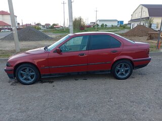 1997 BMW 3 серии 318i III (E36), красный, 450000 рублей, вид 5