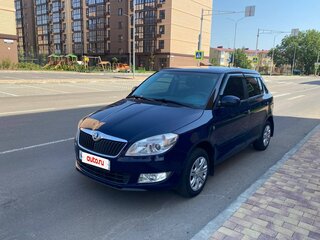 2013 Skoda Fabia II Рестайлинг, синий, 510000 рублей, вид 2