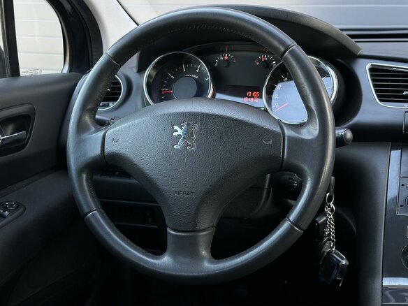 2013 Peugeot 3008 I, синий, 619000 рублей - вид 11