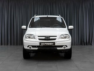 2016 Chevrolet Niva I Рестайлинг, белый, 589000 рублей, вид 3