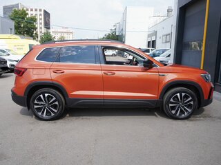 2021 Volkswagen Taos I, оранжевый, 2270000 рублей, вид 4