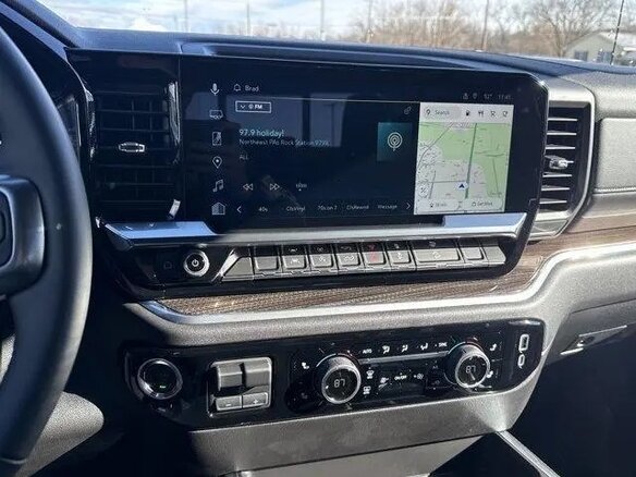 2026 Chevrolet Silverado Crew Cab IV (T1XX) Рестайлинг, серебристый - вид 15