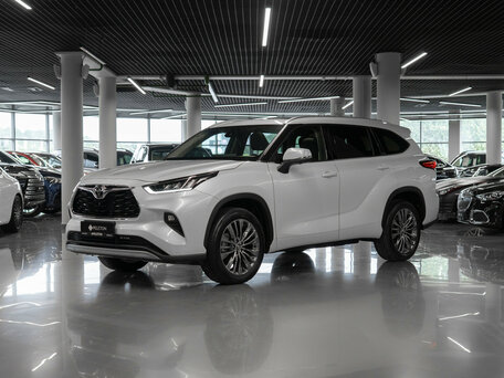 Toyota Highlander IV (XU70)