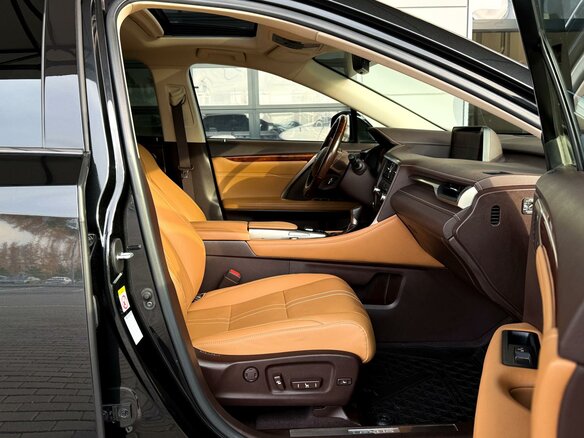 2017 Lexus RX 200t IV, чёрный, 4000000 рублей - вид 18