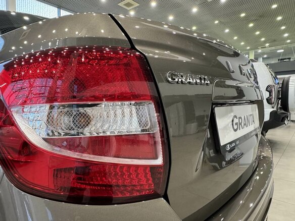 2026 Lada (ВАЗ) Granta I Рестайлинг, коричневый - вид 8