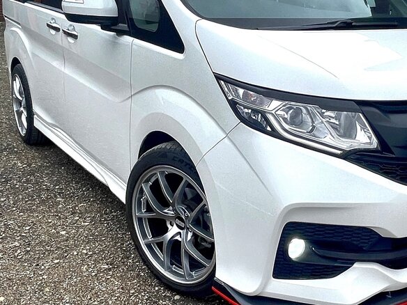 2016 Honda Stepwgn Spada V, белый, 2450000 рублей - вид 2