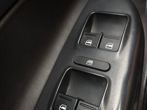 2012 Skoda Octavia II (A5) Рестайлинг, чёрный, 745000 рублей - вид 11