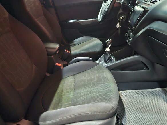 2015 Kia Rio III Рестайлинг, серебристый, 990000 рублей - вид 13