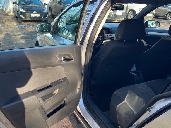 2009 Opel Astra H Рестайлинг, серебристый, 579000 рублей - вид 28