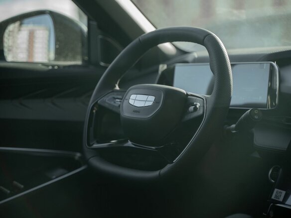 2025 Geely Cityray, серебристый, 2909990 рублей - вид 31