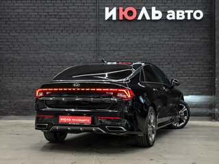 2020 Kia K5 III, чёрный, 2900000 рублей, вид 4