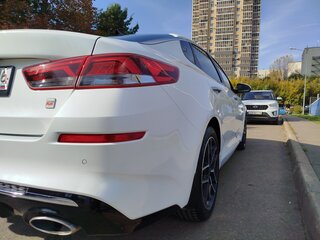 2019 Kia Optima IV Рестайлинг, белый, 2135000 рублей, вид 5