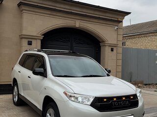 2011 Toyota Highlander II (XU40) Рестайлинг, белый, 2100000 рублей, вид 4