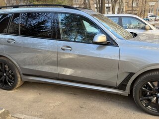 2024 BMW X7 40i I (G07) Рестайлинг, серый, 14000000 рублей, вид 3